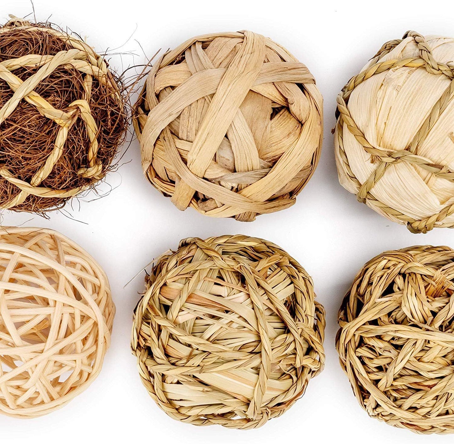 Natural Material Balls for Rabbits and Rodents