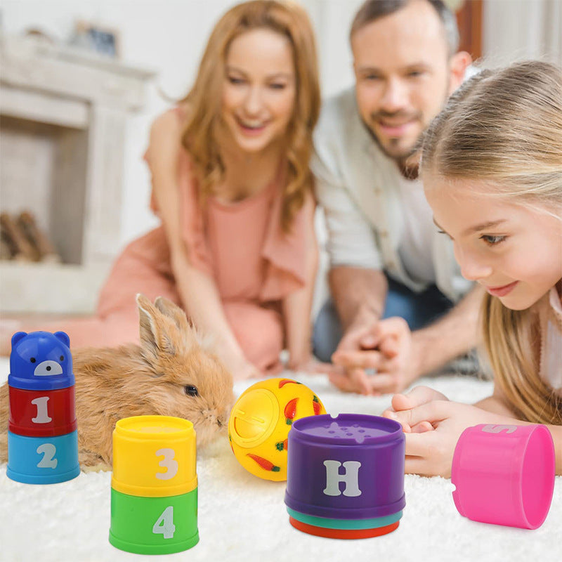 Gobelets Empilables en Plastique et Boule à Friandises pour Lapins