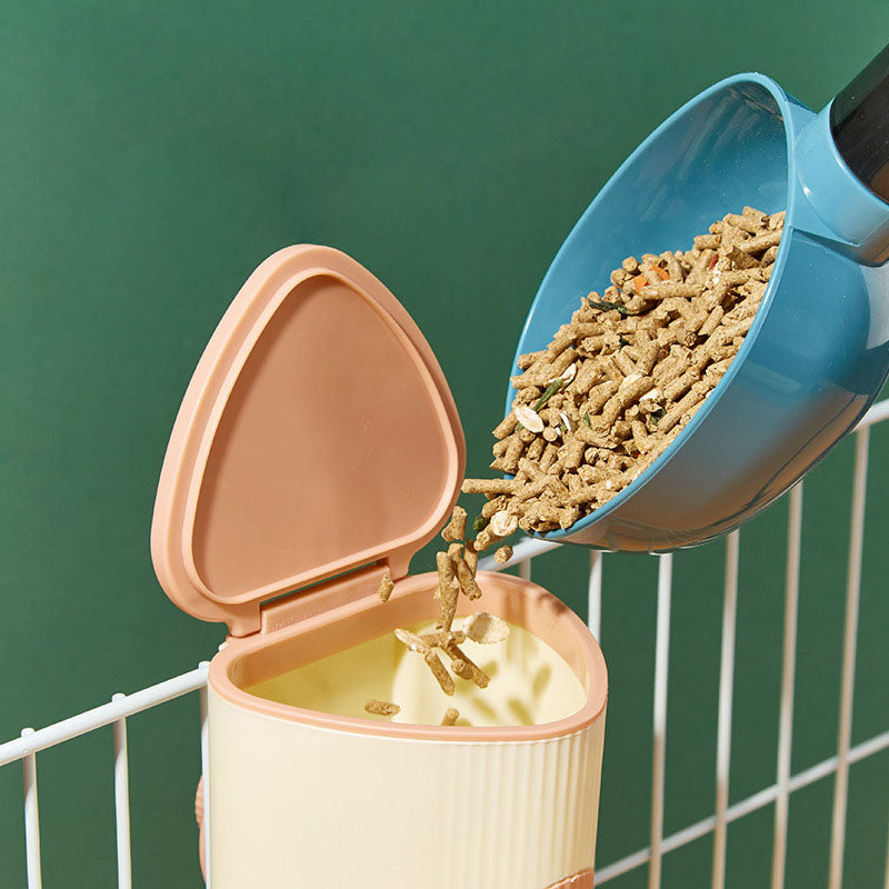 Automatic Hanging Feeder for Rabbits, Hedgehogs, Guinea Pigs