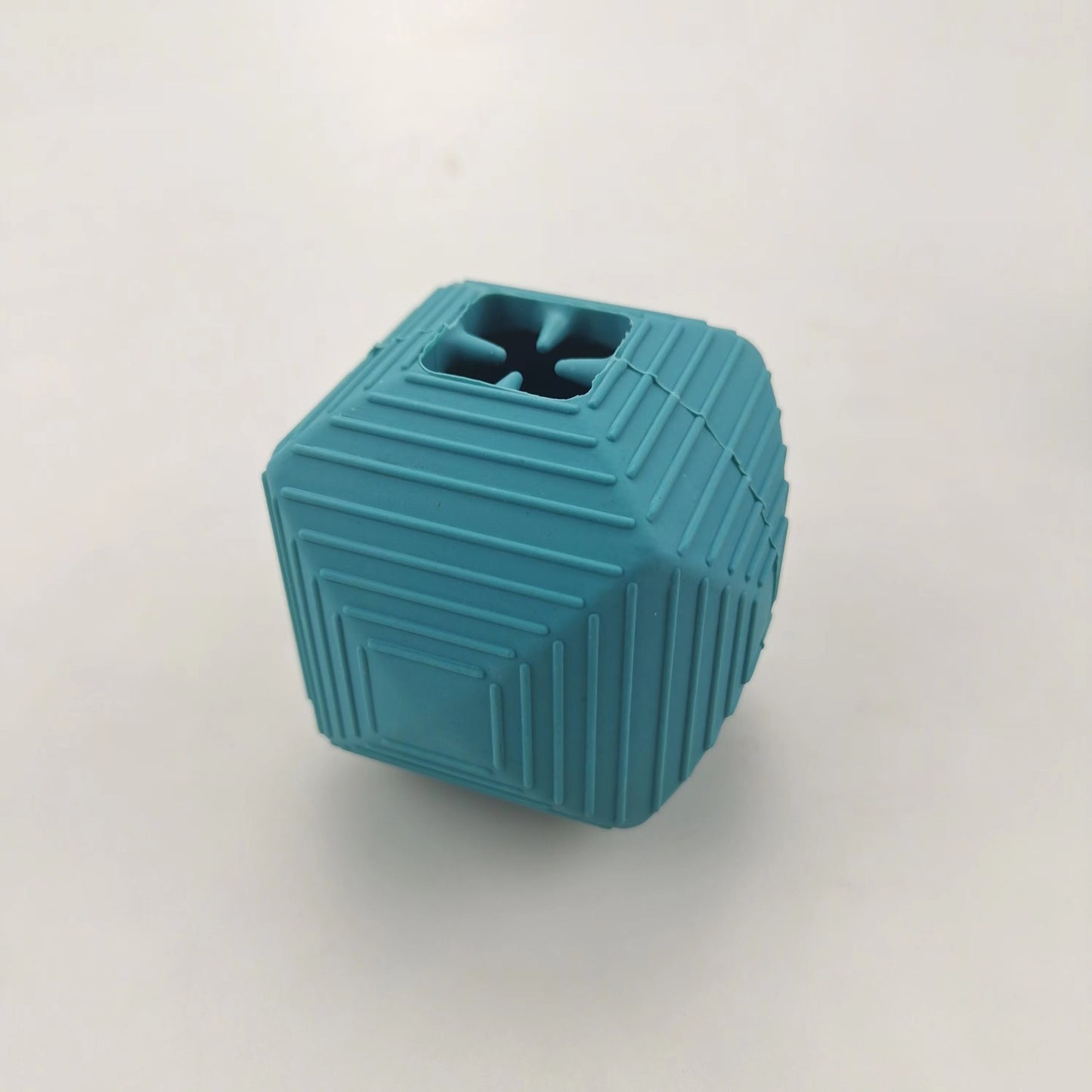 Gummi-Rhombus-Futterausgabe-Ball für Hunde